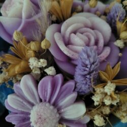 Bouquet de fleurs violettes